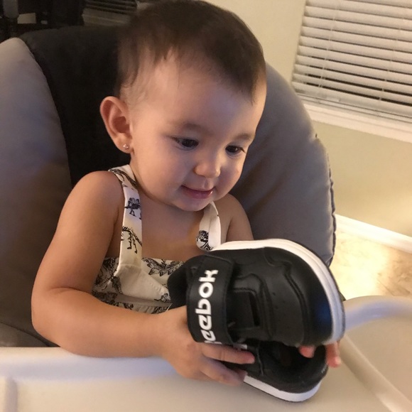 Baby Reebok Shoes - Picture 3 of 6